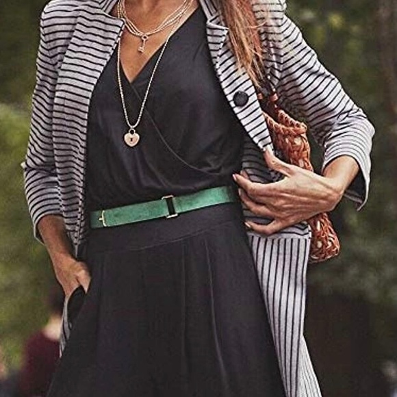 CAbi Downtown jumpsuit-black- fits like a size 4 - Picture 4 of 8